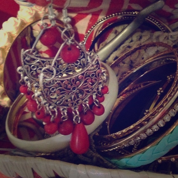 Red stealing silver earrings