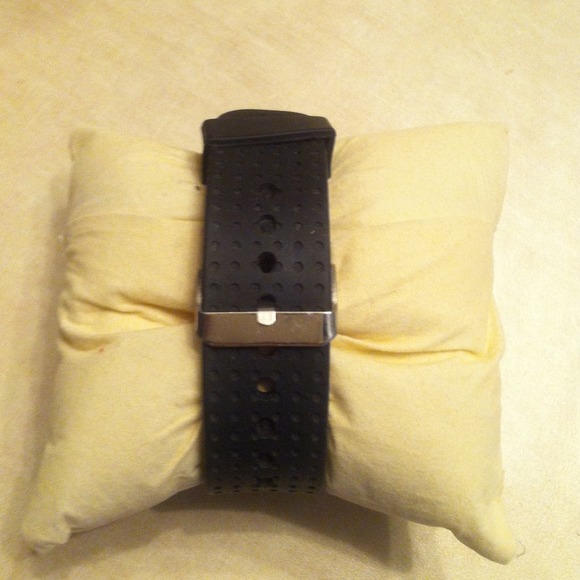 Watch - Picture 2 of 3