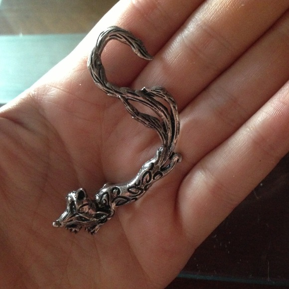 Ear cuff - Picture 2 of 3