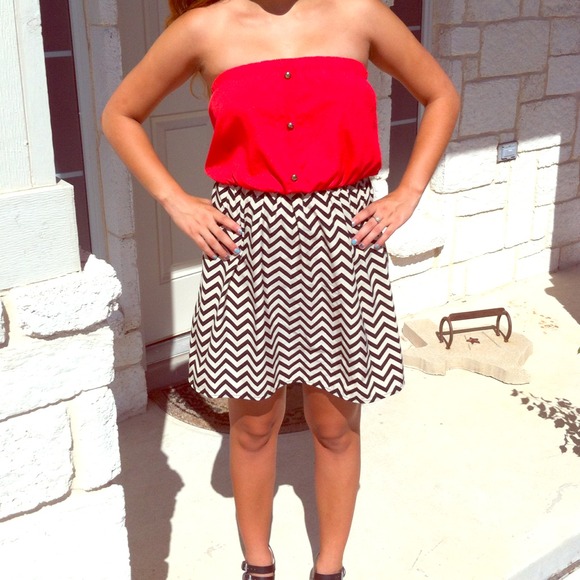 CHEVERON & CORAL mini dress!