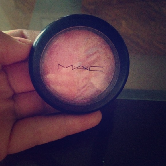 Mac mineralized blush