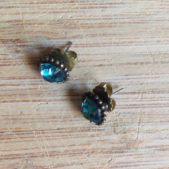 ❌❌❌Sorrelli || Turquoise Stud Earring - Picture 2 of 4
