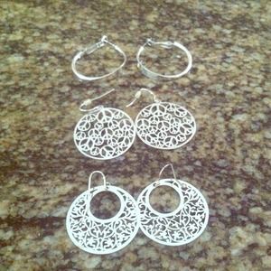 3 pairs of silver-colored earrings!!