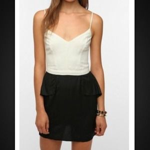 NWOT Kimchi Blue Soft Woven Peplum Dress