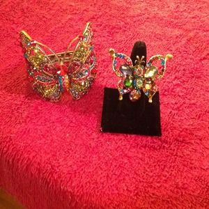 BEAUTIFUL BUTTERFLY BRACELET & RING