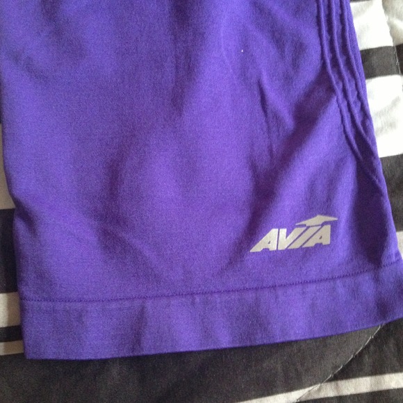 Activewear - Picture 2 of 3