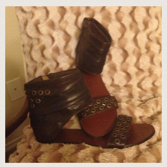 Here ur bundle to trade