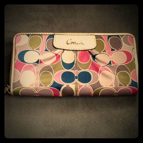 Coach wallet