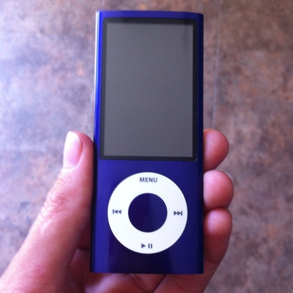 Purple iPod Nano 5th Generation 8GB 💜 *NO TRADES*