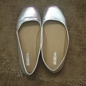 Silver flats