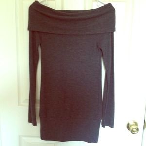 Grey long sleeve sweater