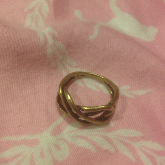 Infinity ring - Picture 1 of 2