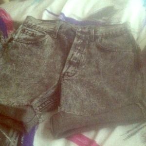 High waisted Levi's shorts