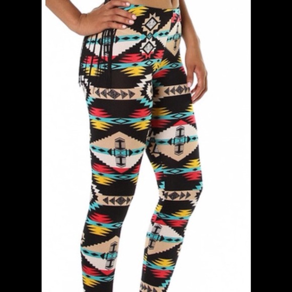 🔴REDUCED🔴 Tribal Print Leggings - Picture 3 of 4