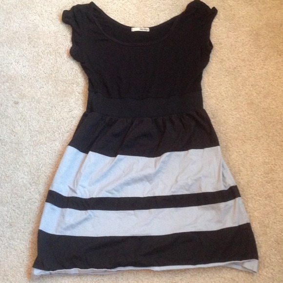 Black and gray dress !!!!sold!!!!