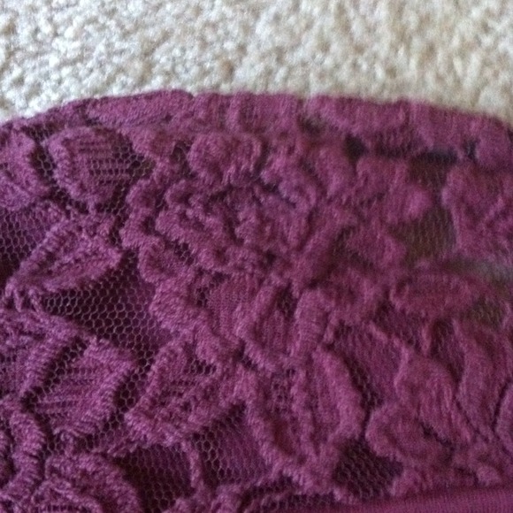 Cute top - Picture 2 of 2