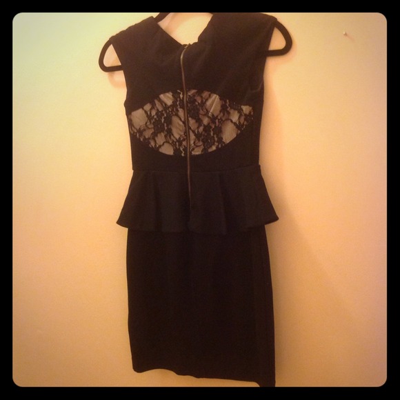 **SOLD** Cute, classy dress from Express.  Only worn once!
