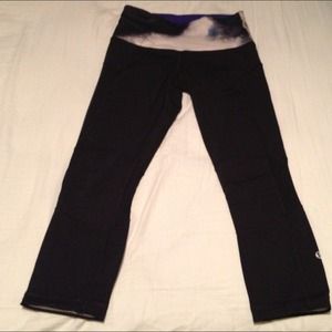 Lululemon running crops