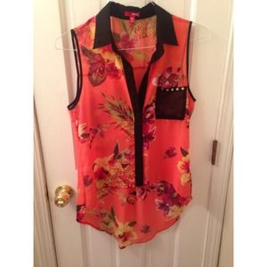 💰SOLD💰 Tropical Hawaiian Print hi-low top