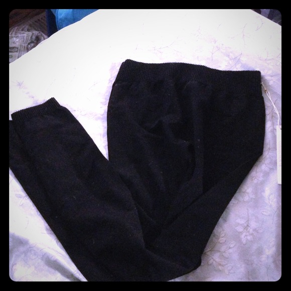 🚫SOLD - Not Available - Black leggings