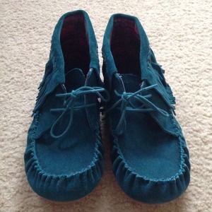 ❌ SOLD ❌ Teal Fringe Ankle Booties