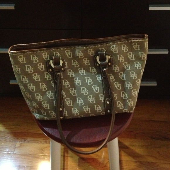Authenthic Dooney & Bourke