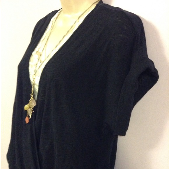 🎀sold🎀Banana Republic top - Picture 2 of 4