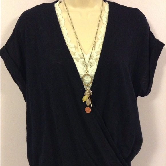 🎀sold🎀Banana Republic top - Picture 3 of 4