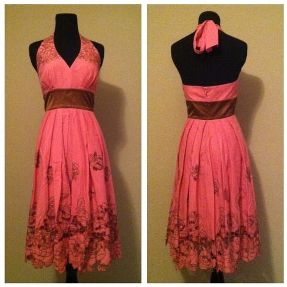 💄 BCBG MAXAZRIA Halter dress 💄