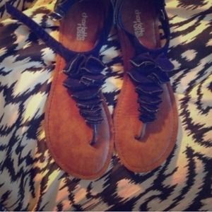 Ruffle detail sandals