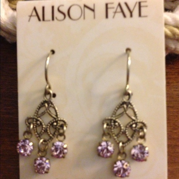 💖New price!💖Brand new purple dangle earrings!!