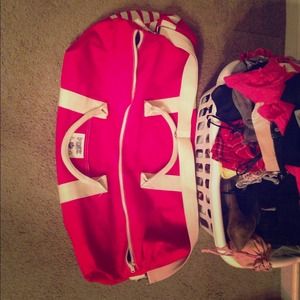 ⭐⭐HOLD!⭐⭐ VS PINK duffle bag