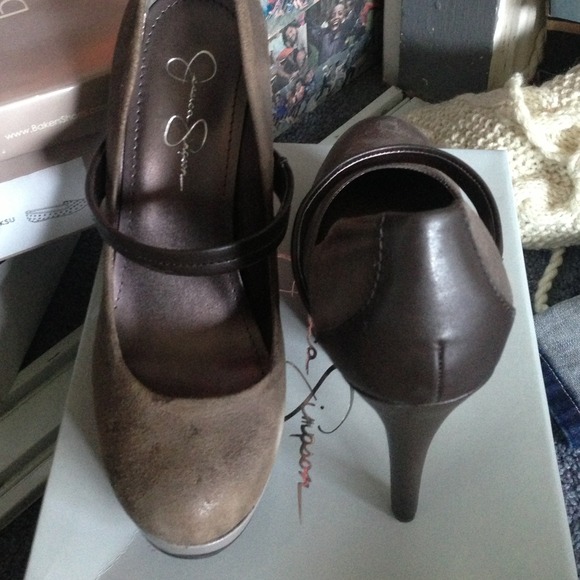 Jessica Simpson high heels