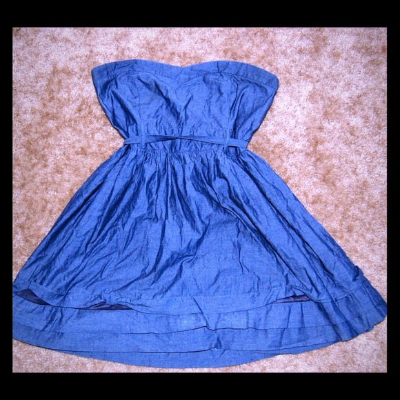 📦❗SOLD IN A BUNDLE❗Forever21 Halter Dress!