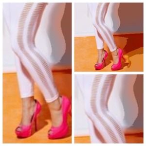 sz 2x white ripped leggings