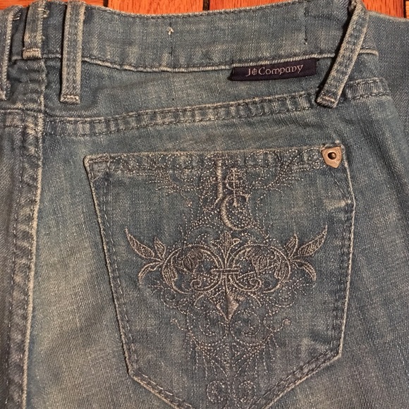 J & CO. Wide Leg Blue Jeans - Picture 6 of 8