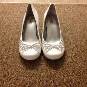 White Steve Madden Heels 👠