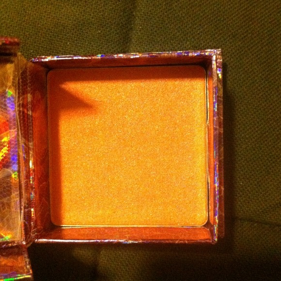 SOLD!!Make-up bundle - Picture 3 of 4