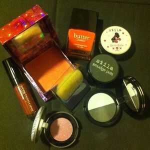 SOLD!!Make-up bundle