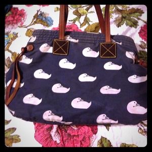 dooney and bourke handbag