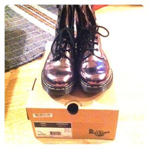 Dr. Martens 1460 in Pewter