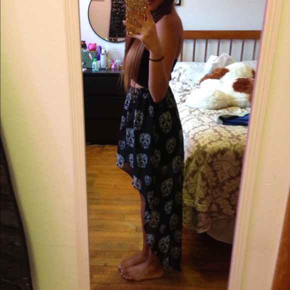 Skull high low skirt - Picture 4 of 5