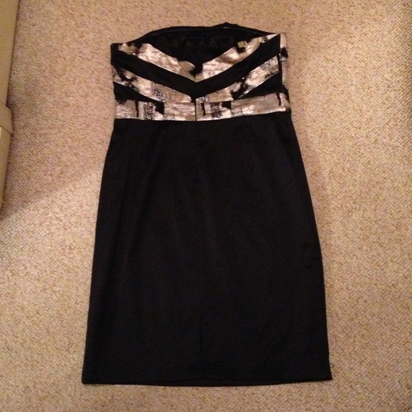 Evening/Cocktail dress - Picture 2 of 3