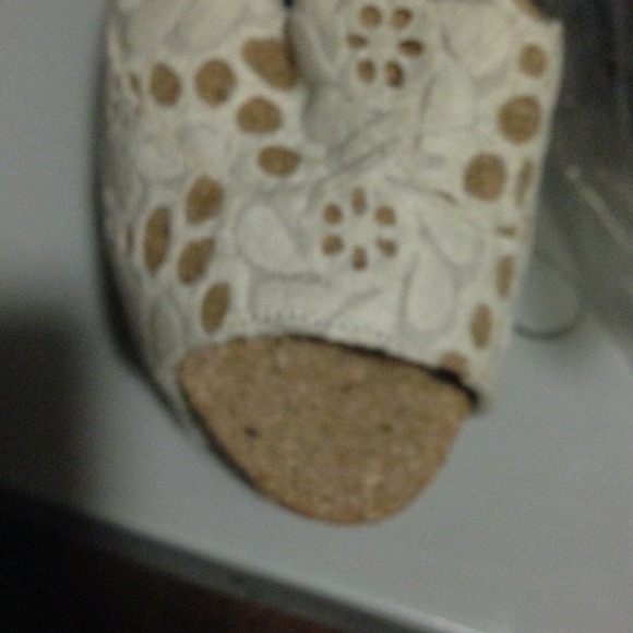 Jessica Simpson Heels - Picture 3 of 3