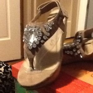Cork wedges