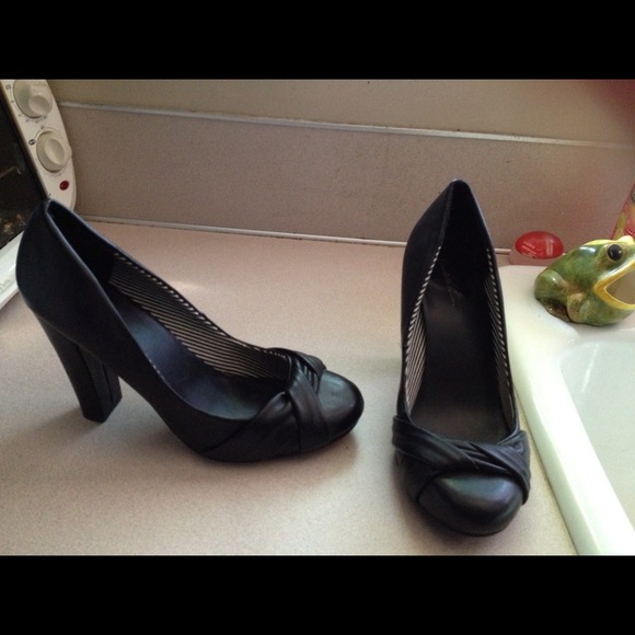 Black heals