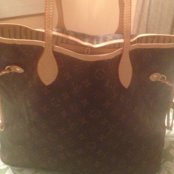 LV Neverfull