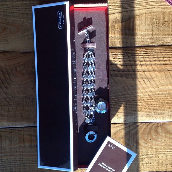 🍃🌸HP Coach Stainless Steel Toggle Watch - Picture 3 of 4