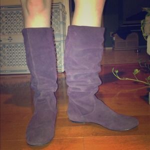 Trendy, purple suede Steve Madden boots