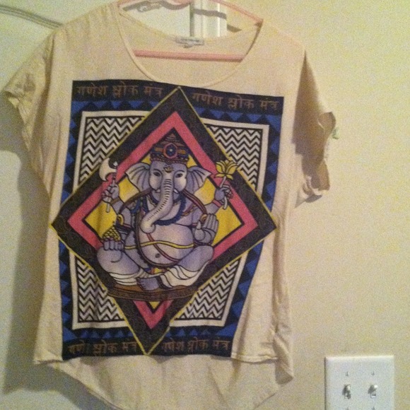 🚫SOLD🚫Urban Outfitters Tee